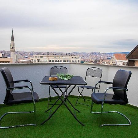 Ora-Prn,Cosy Apartment In The City Center Pristina Exterior foto